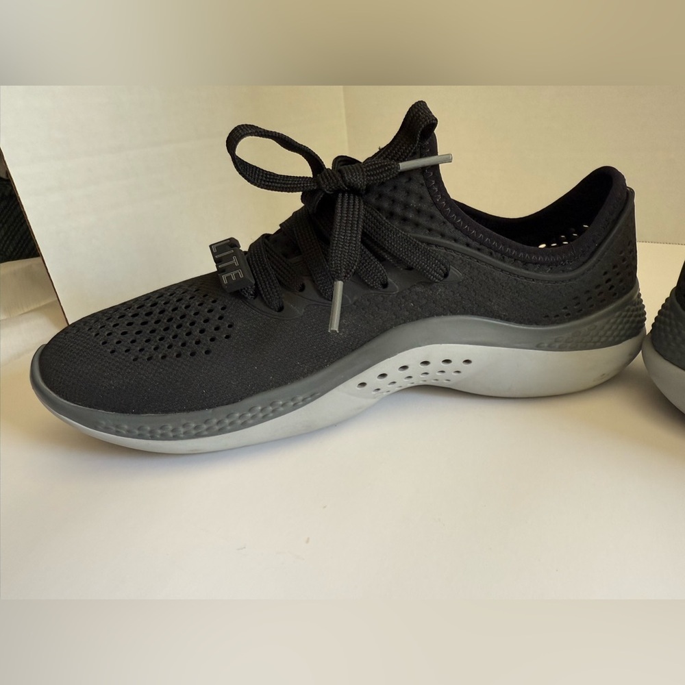 Crocs Shoes LiteRide Pacer Sneakers Size W8 Black Grey Comfort - Picture 5 of 12